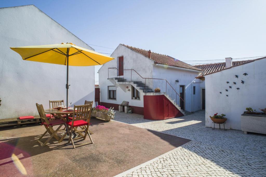 Вилла Casas Do Barrio Алкобаса Экстерьер фото